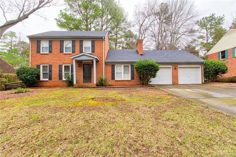 9407 Hinson Dr, Matthews, NC 28105