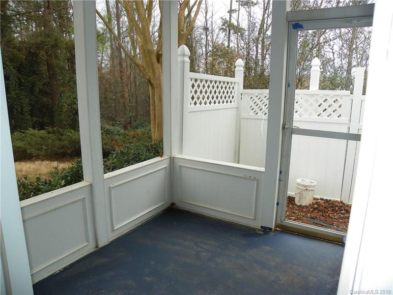 16611 Timber Crossing Rd, Charlotte, NC 28213