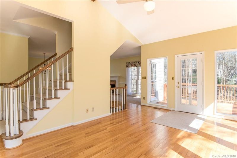 5904 Bookbinders Ln, Charlotte, NC 28270