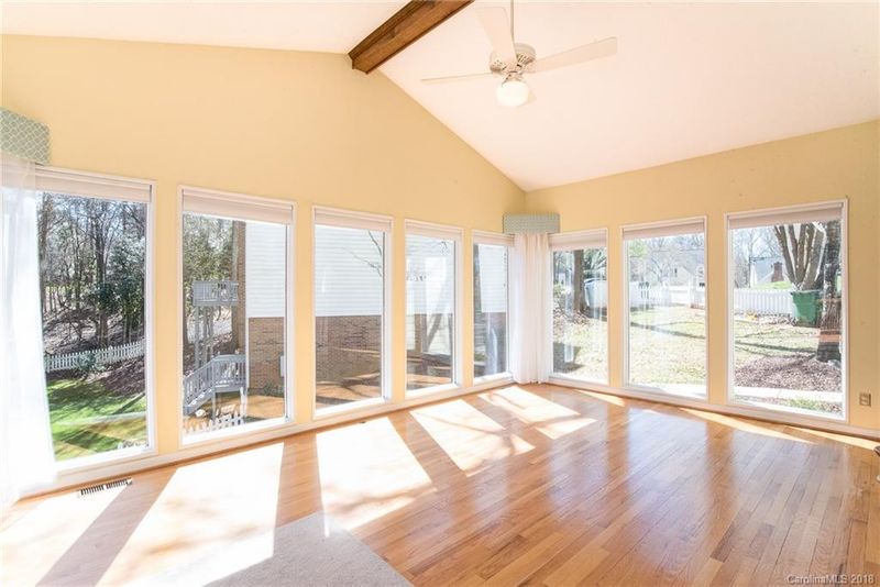 5904 Bookbinders Ln, Charlotte, NC 28270