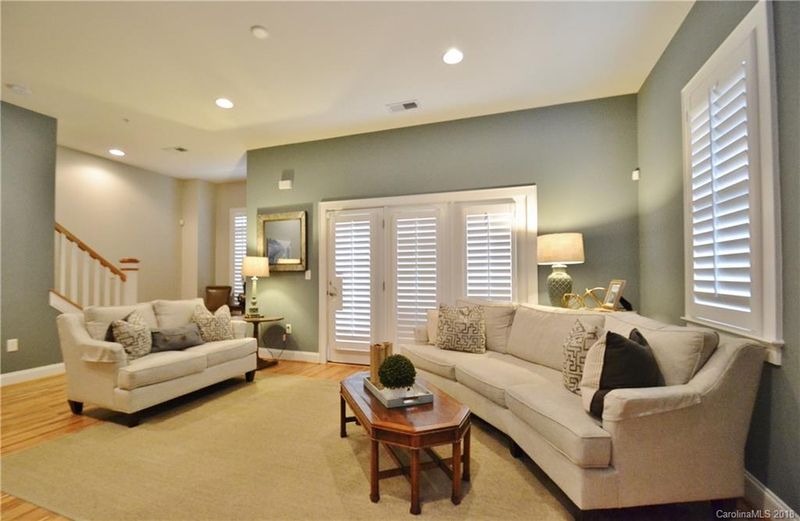 2256 Lyndhurst Ave, Charlotte, NC 28203
