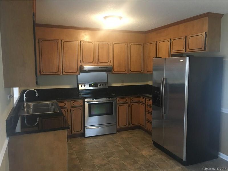 3367 Farm Lake Dr, Concord, NC 28027