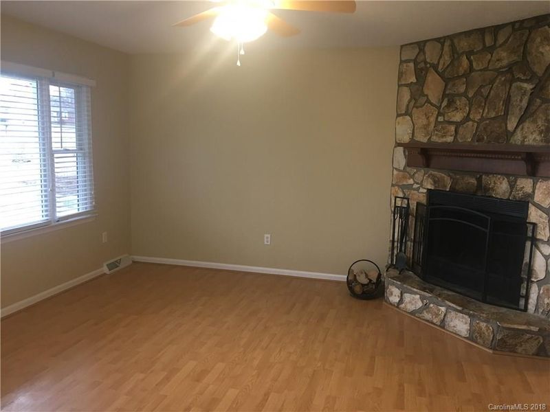 3367 Farm Lake Dr, Concord, NC 28027