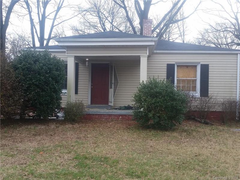 1112 Mount Olivet Rd, Kannapolis, NC 28083