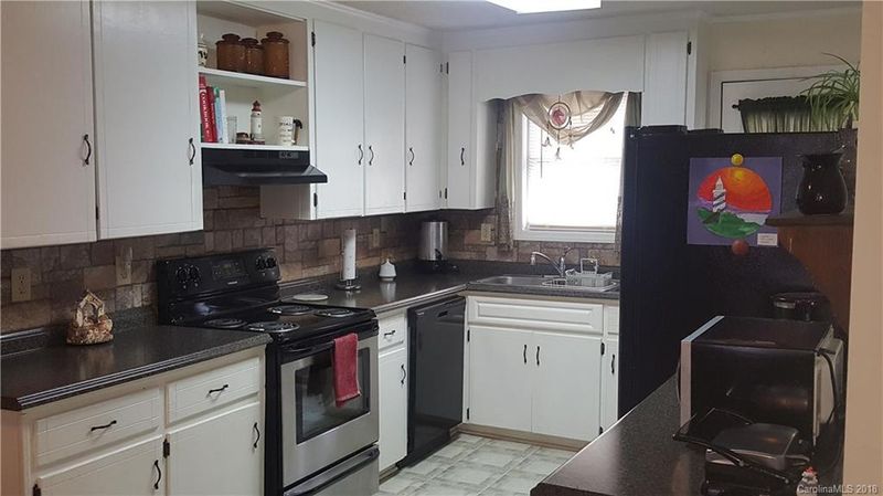 3220 Edwards Rd, Wingate, NC 28174