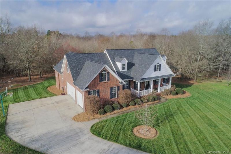 456 Brookfield Ln, Rock Hill, SC 29730