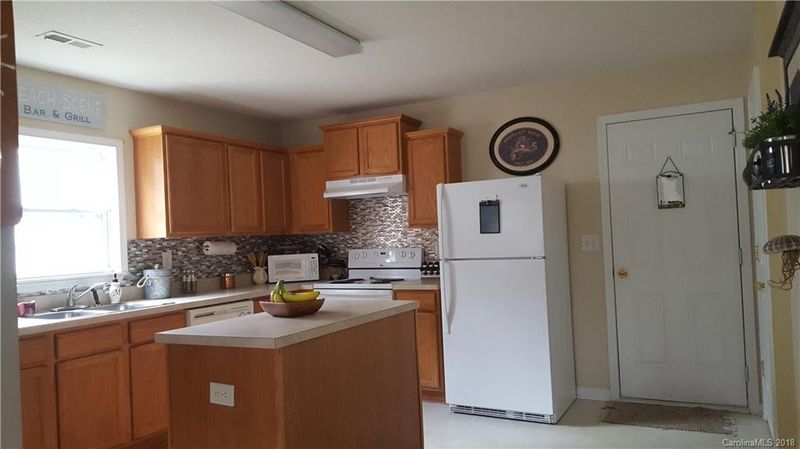 1761 Red Bird Cir, Concord, NC 28025