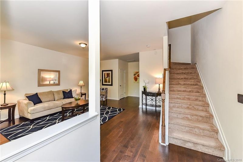 19032 Lake Breeze Dr, Cornelius, NC 28031