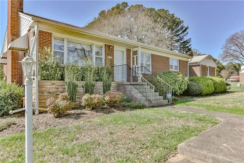 4131 County Home Rd, Conover, NC 28613
