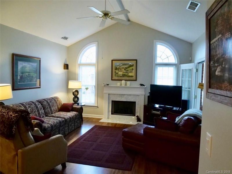 8809 Grand Oak Dr, Charlotte, NC 28277