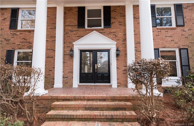 3231 Valentine Ln, Charlotte, NC 28270