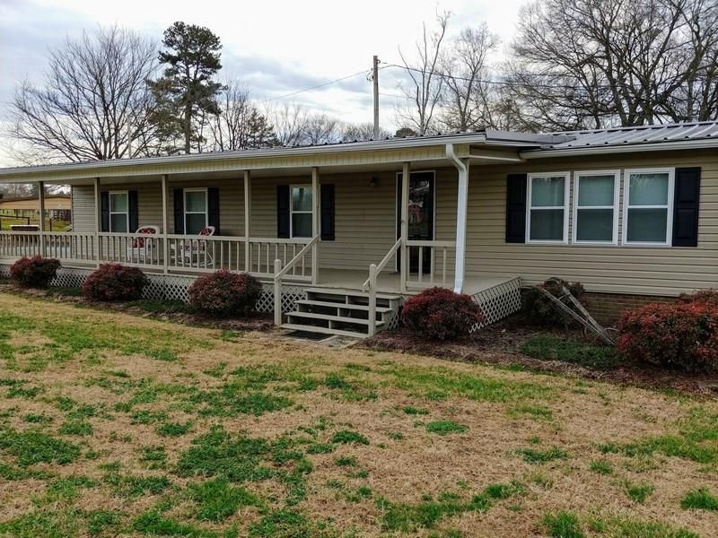 5515 Startown Rd, Newton, NC 28658