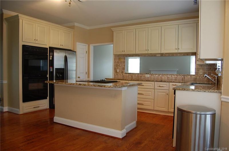 7403 Trotter Rd, Charlotte, NC 28216