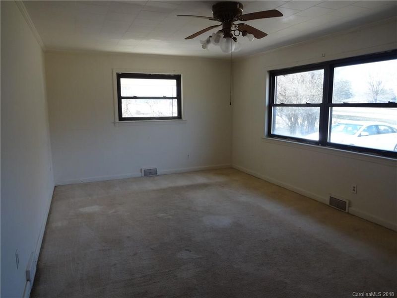 2208 Harkey Ave, Kannapolis, NC 28081