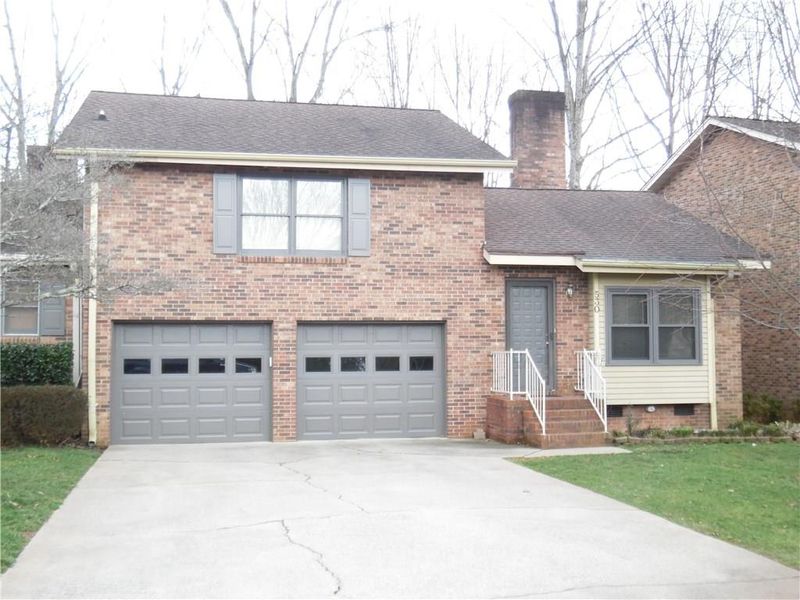 530 6th Street Cir, Conover, NC 28613