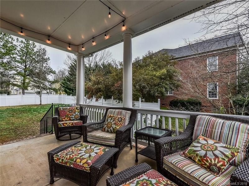 1874 Camber Woods Dr, Fort Mill, SC 29708