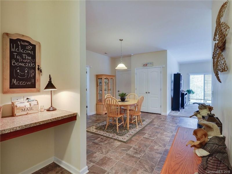 8043 Hereford St, Charlotte, NC 28213