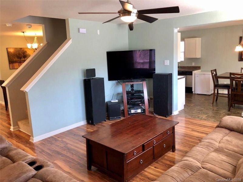 4552 Stone Mountain Dr, Gastonia, NC 28054