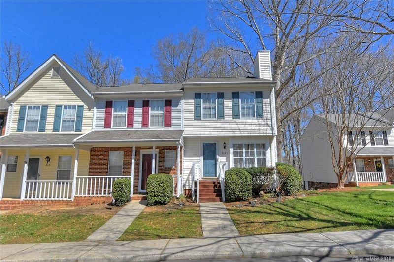 8125 Circle Tree Ln, Charlotte, NC 28277