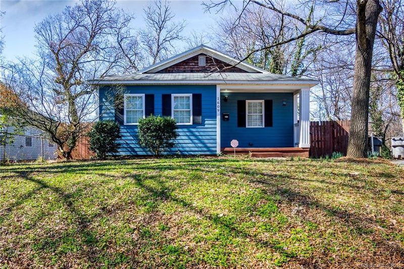 1609 Sumter Ave, Charlotte, NC 28208