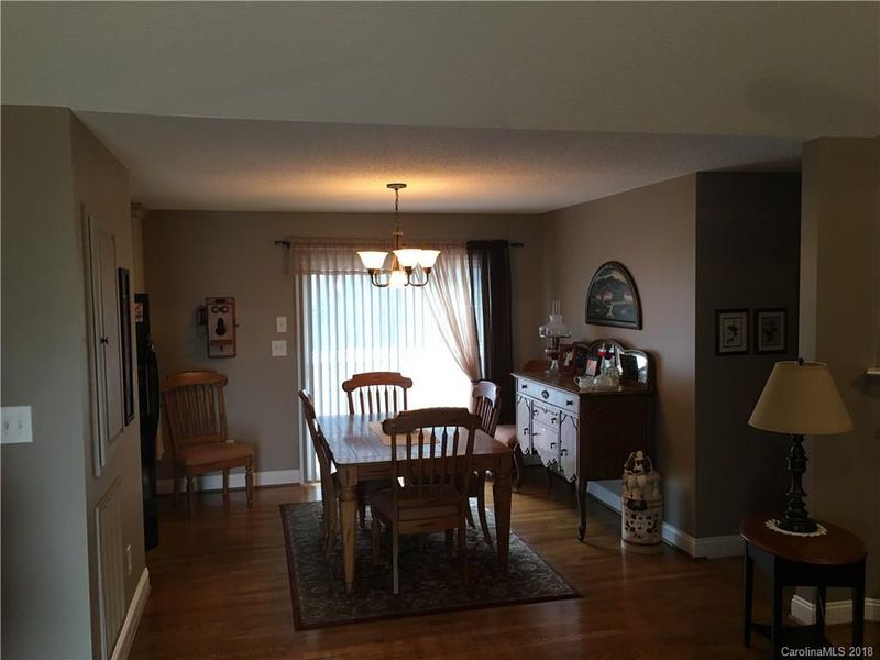 5024 Old Pine Ln, Cherryville, NC 28021