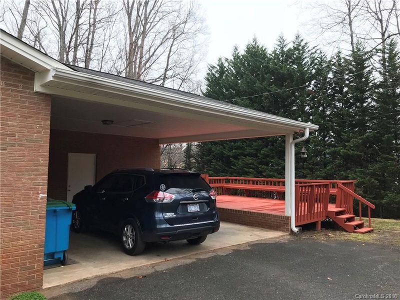 232 Lakeview Dr, Belmont, NC 28012