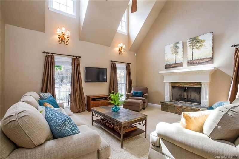 1776 Apple Tree Ln, Fort Mill, SC 29715