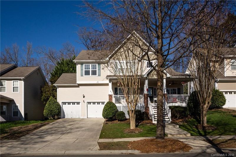 2735 Winding River Dr, Charlotte, NC 28214