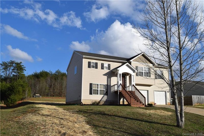 367 Lone Tree Ln, Clover, SC 29710