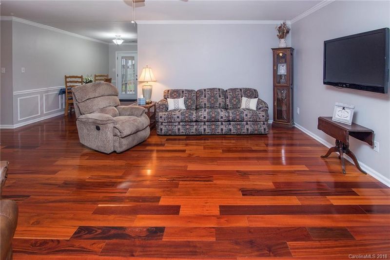 8515 Carmel Rd, Charlotte, NC 28226