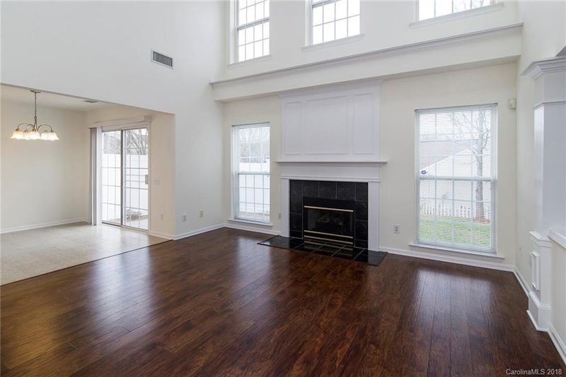 7335 Wingstone Ln, Charlotte, NC 28262