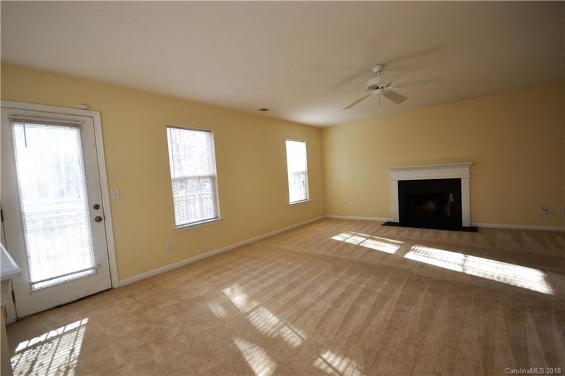 8605 Royal Bluff Dr, Charlotte, NC 28269