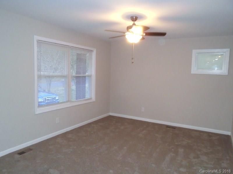 4659 Pineleaf Dr, Charlotte, NC 28269