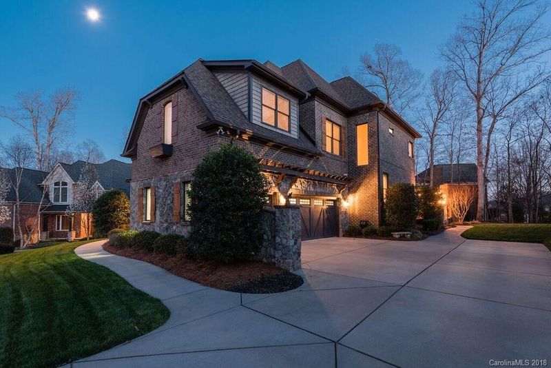 3516 Mcpherson St, Waxhaw, NC 28173