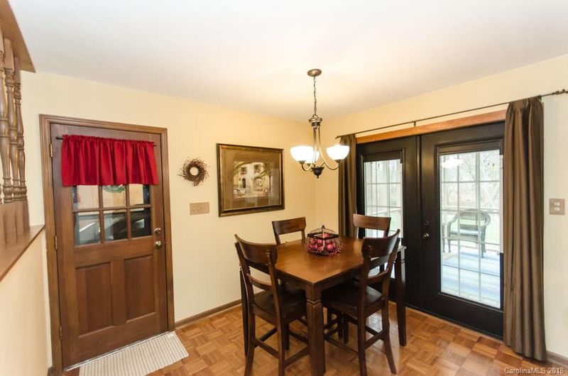 2002 Highway 182 Hw, Lincolnton, NC 28092
