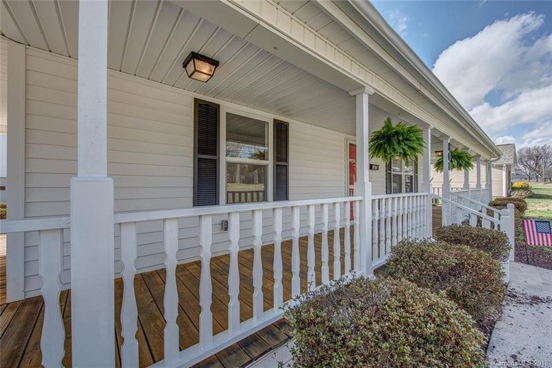 808 Catawba St, Belmont, NC 28012