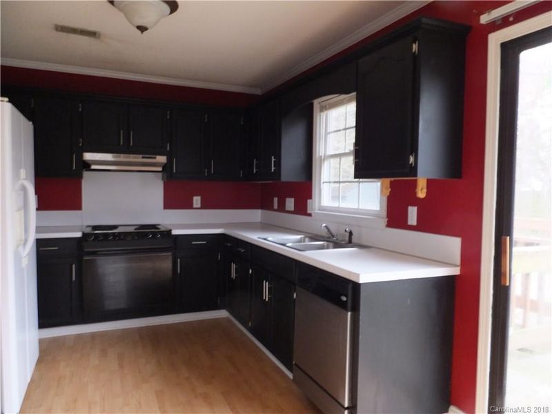 1825 Running Brook Rd, Charlotte, NC 28214