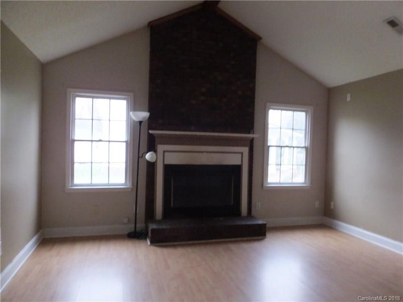 1825 Running Brook Rd, Charlotte, NC 28214