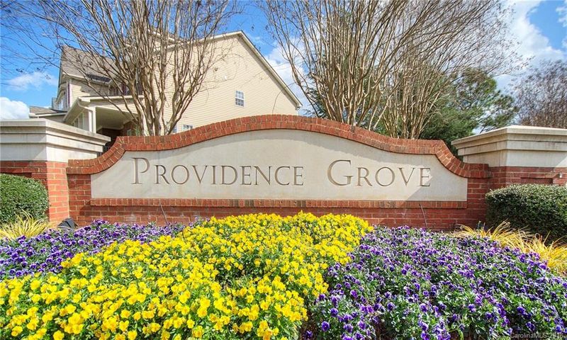 8113 Acacia Ct, Waxhaw, NC 28173