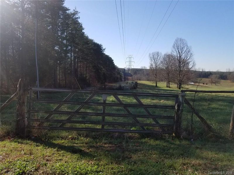 2401 Blackburn Bridge Rd, Maiden, NC 28650