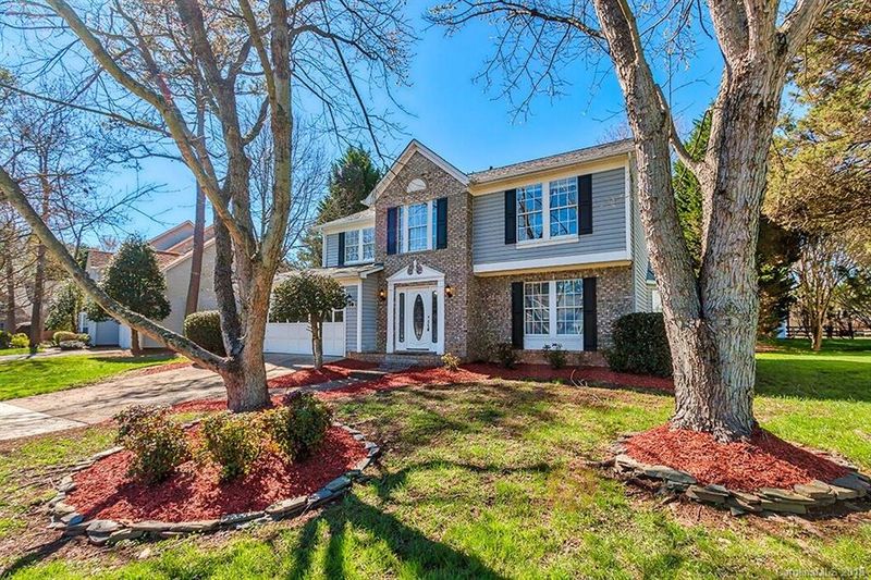 8907 Carastan Dr, Charlotte, NC 28216