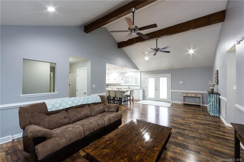 6110 Grove Park Blvd, Charlotte, NC 28215