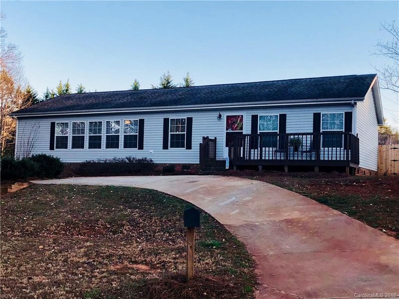 2009 Beau Dr, Stanley, NC 28164