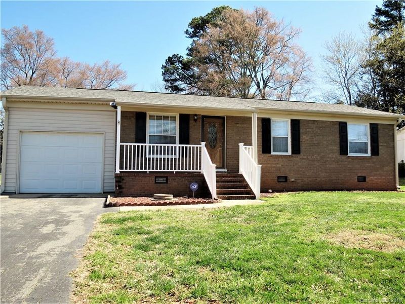 125 Crescent St, Kannapolis, NC 28081