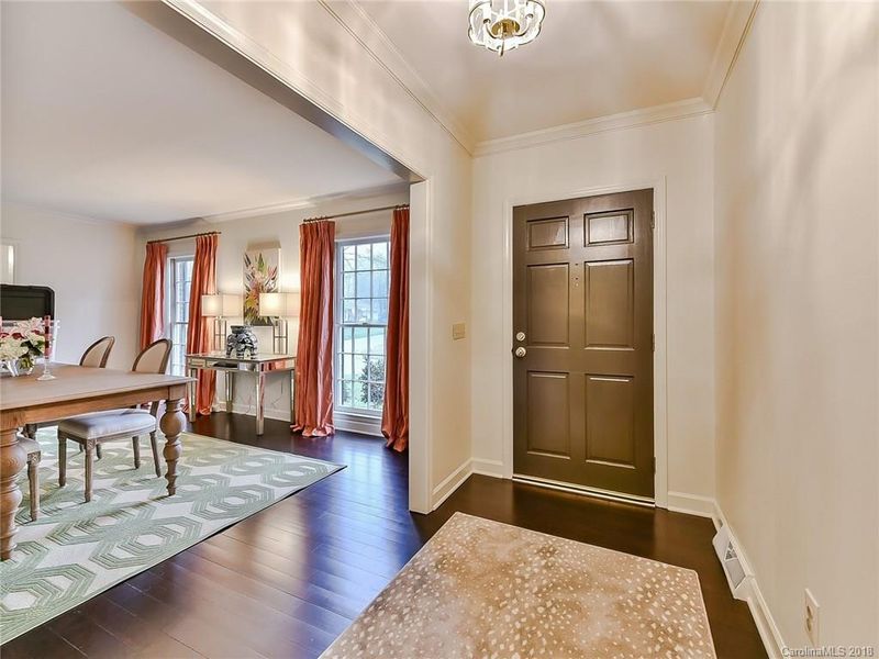 6900 Rocky Falls Rd, Charlotte, NC 28211