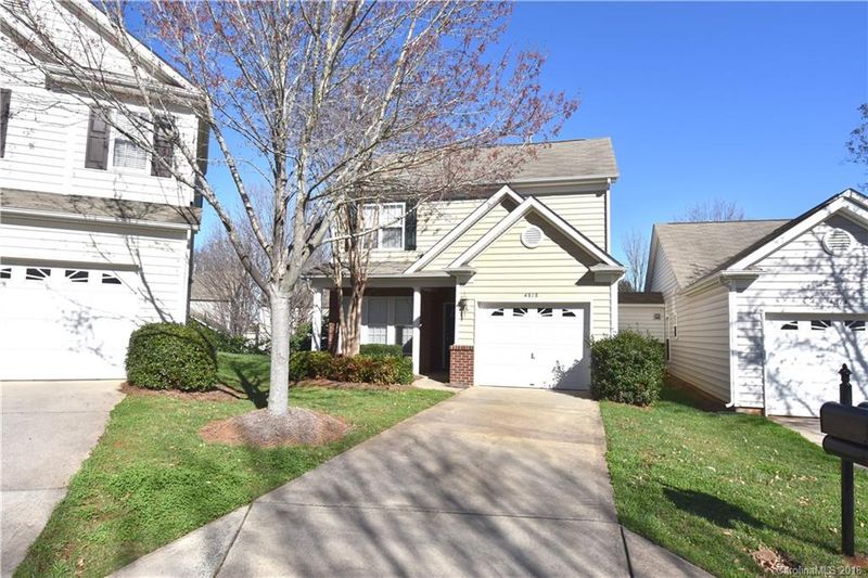 4818 Sunset Ridge Ct, Charlotte, NC 28269