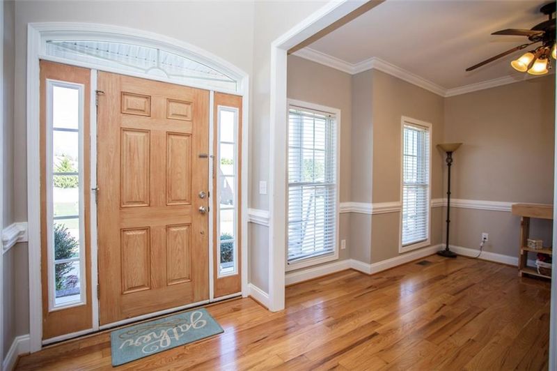 808 4th St NE, Conover, NC 28613