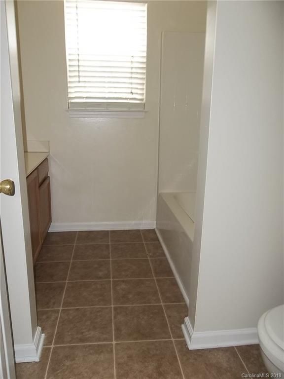3626 Bullard St, Charlotte, NC 28208