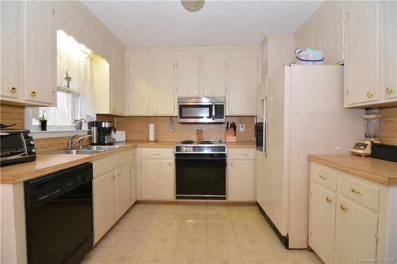 111 Walnut St, York, SC 29745