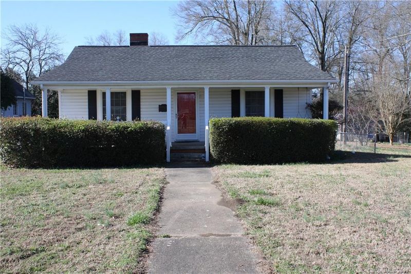 103 Elizabeth Ave, Clover, SC 29710